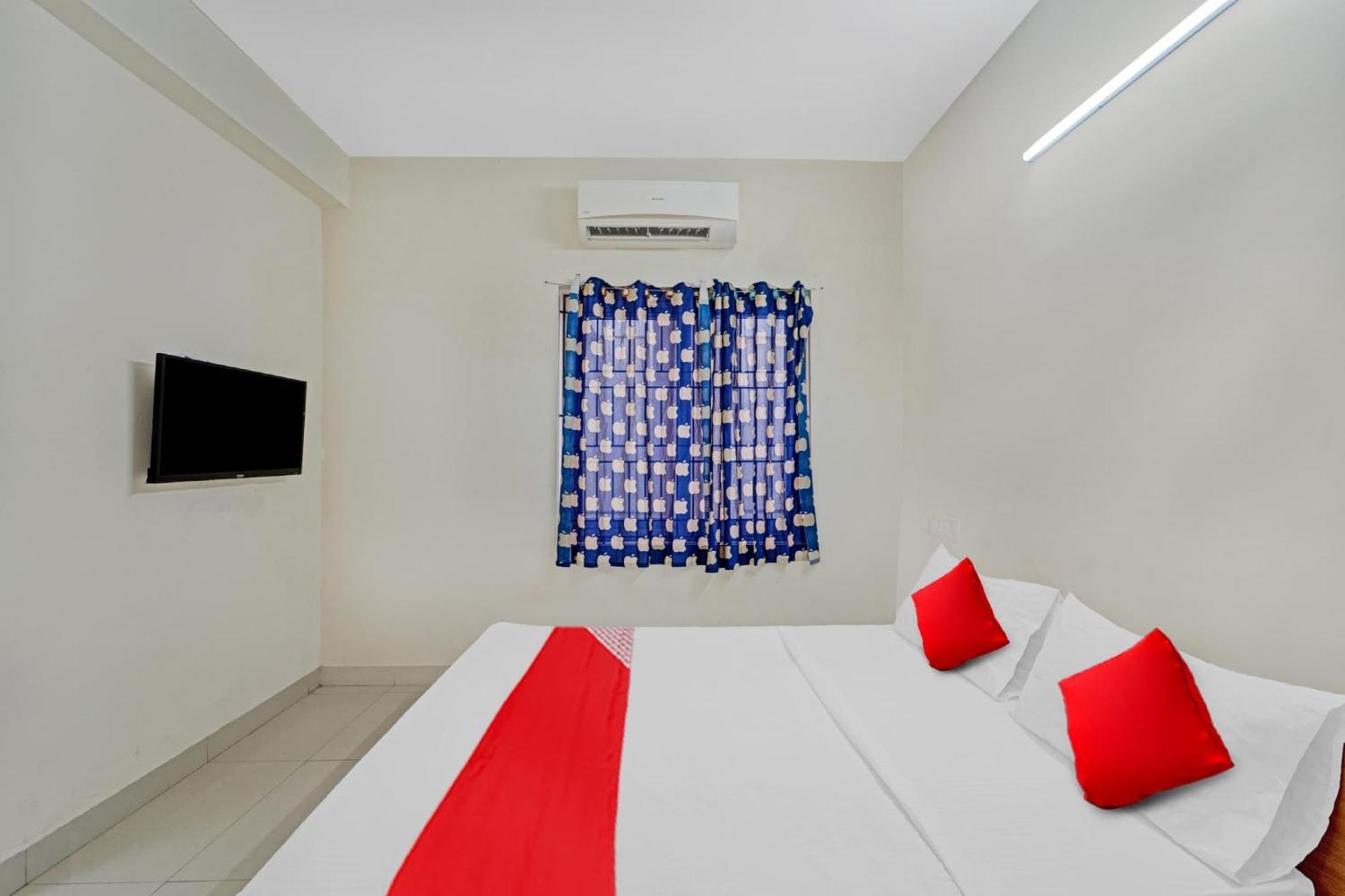 Super Hotel O Grand Residency Guduvancheri Exterior photo